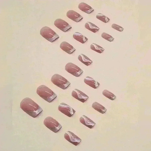 Pink Press-on Nails - Picture 2 of 4